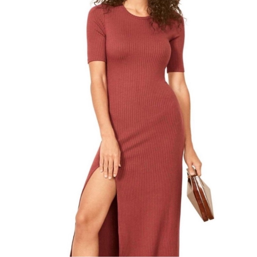 Reformation Jeans Olympia Ribbed Midi Rust
Sweater Dress Small